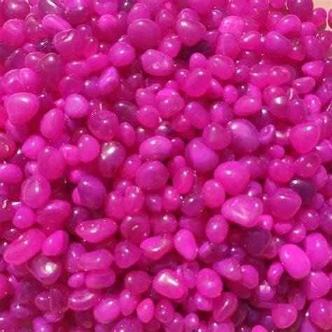 Pebbles - Magenta Onyx Gemstone Pebbles Manufacturer from Jaipur
