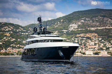 OM, Yacht - Details and current position - IMO 9820037 - VesselFinder