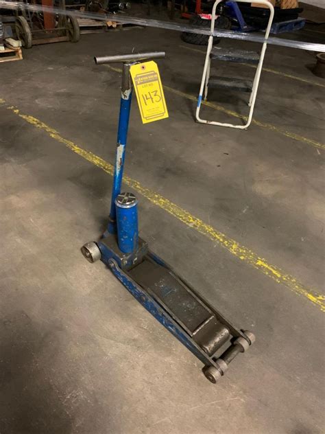 { Choice of lots: 143, 144 } Hydraulic Forklift Floor Jack (Location ...