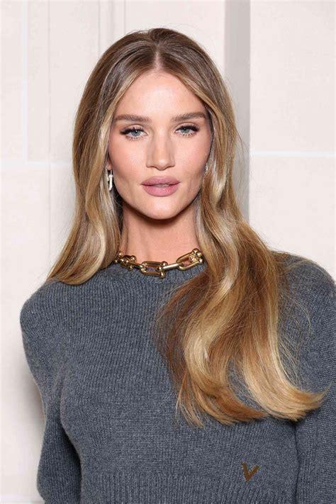 25 Old Money Blonde Looks for Inspiration