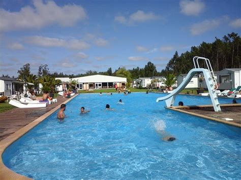 LAND'S HAUSE BUNGALOWS (Nazare) - Campground Reviews, Photos, Rate ...