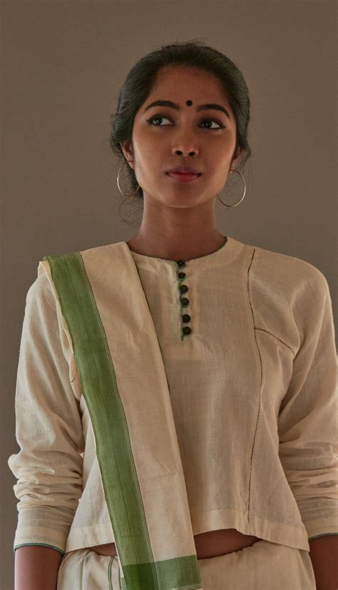 Kora offwhite blouse button croptop vintage clothing– The Kaithari Project