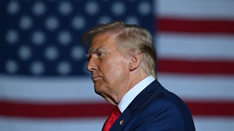 Advisers Propose That Trump Give Security Clearances Without F.B.I ...