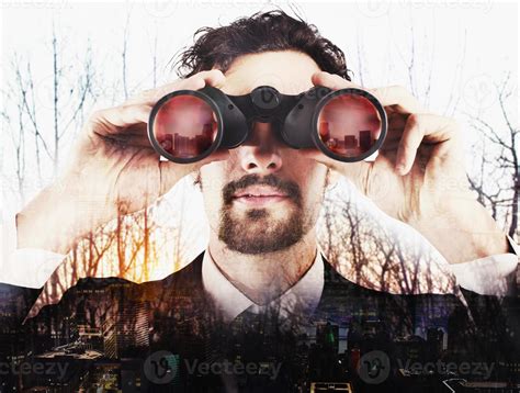 Looking into the Future 的图像结果