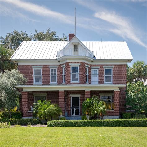 HALLSTROM HOUSE MUSEUM & FARMSTEAD (2025) All You Need to Know BEFORE ...