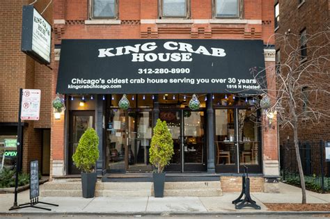 Seafood reigns at King Crab House Chicago | Choose Chicago