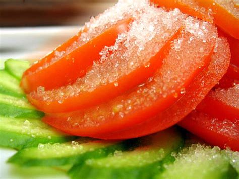西红柿炒黄瓜,西红柿炒黄瓜的家常做法 - 美食杰西红柿炒黄瓜做法大全