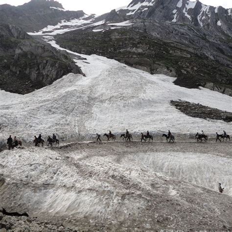 Here's How To Book The Mumbai-Goa Vistadome Train