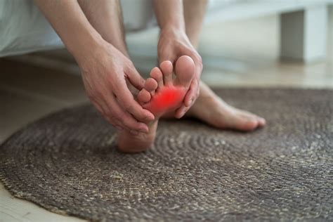 Causas, tratamientos y prevención del dolor en la planta del pie - Camde