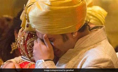 जेनेलिया देशमुख की विदाई पर यूं फूट-फूटकर रोए थे उनके भाई, अब शेयर की ...