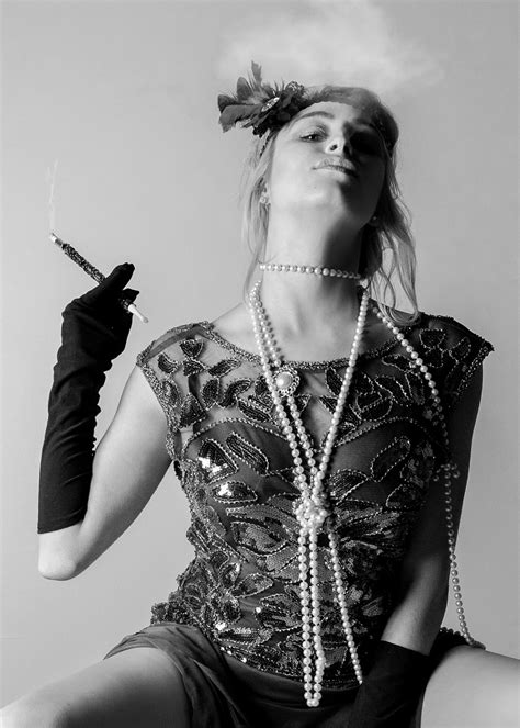 Themed People Photography 的图像结果