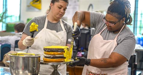 Culinary arts class, Lakin Correctional Center, Mason County | News ...