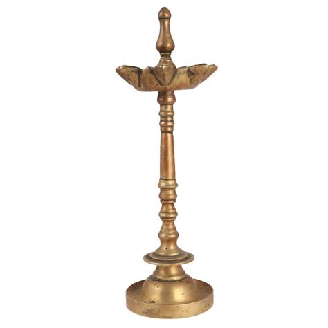 Brass Seven Wick Kuthu Villaku Oil Lamp