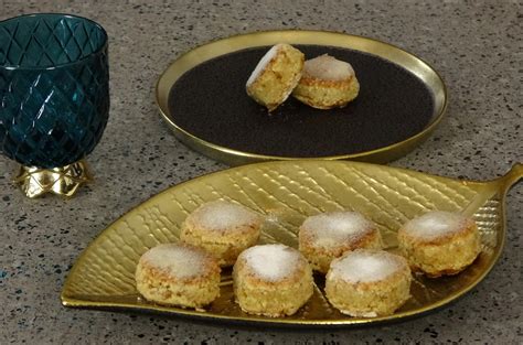 Easy Medieval Food: Emeles (fried almond cakes) – MONK'S MODERN ...