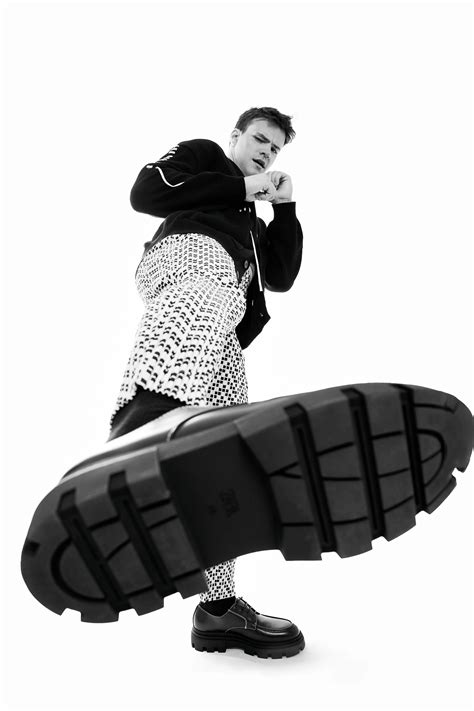 IN CONVERSATION WITH MIKA AMONSEN — Numéro Netherlands