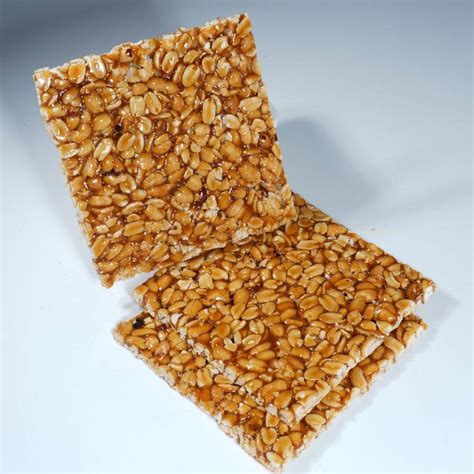 Amrut Sing Jaggery Chikki | Peanut Jaggery Chikki | Traditional Indian ...