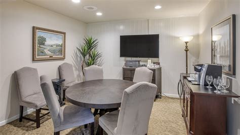 Bright-Holland Funeral Home | Funeral & Cremation