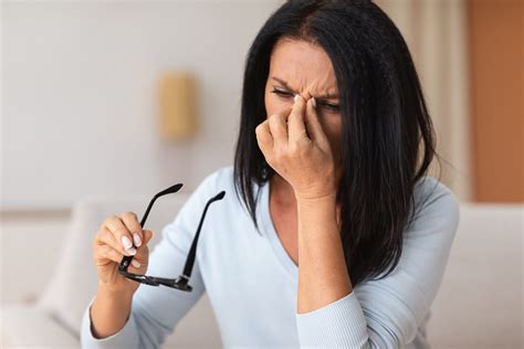 Dry Nasal Passages Can Be a Symptom of COVID-19