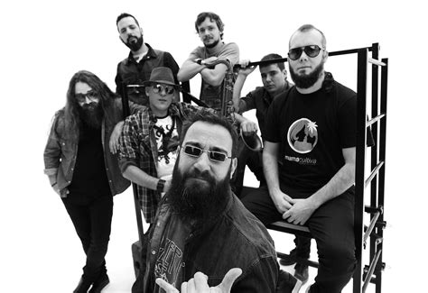 NEBLINA (Lyrics in English) - Las Pastillas del Abuelo