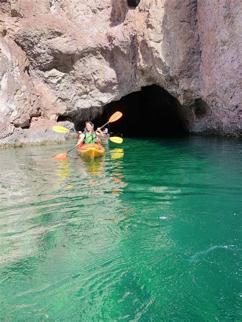 Emerald Cave Kayak RENTAL with Transportation from Las Vegas