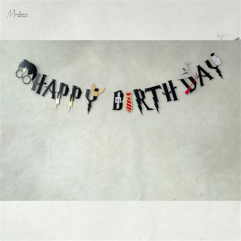 Buntings – Madras Prop Store