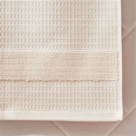 Buy Nova Zenvio Waffle Cotton Hand Towel - 60x40cm from Home Centre at ...