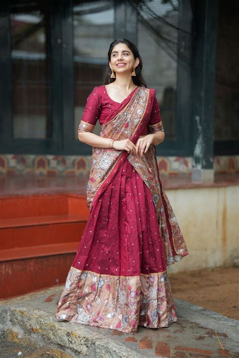 Manaswini Red Festive Floral Lehenga Set for Women | Ekanta – ekantastudio