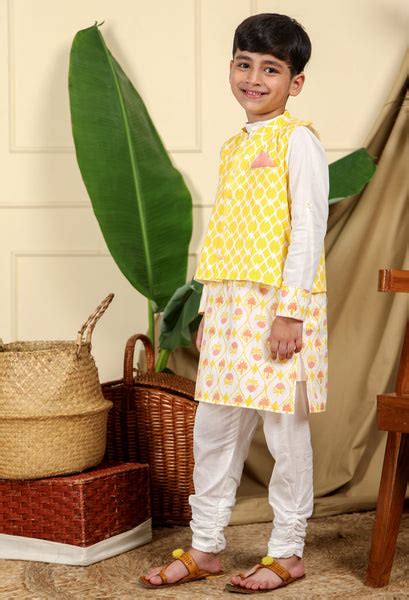 Zahra Boys Ethnic Hand-Block Printed Kurta With Nur Bandi Nehru Jacket ...