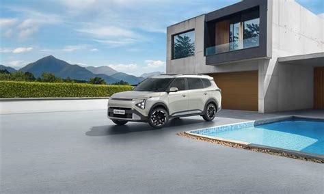 Image result for Innova Car Seating Capacity