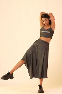 Silently Judging Crop Top – SCRIBBOLOGY