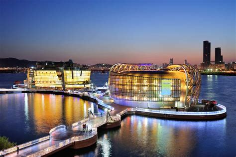 [Seoul Night View Tour] Deoksugung Palace, Mishima & Banpo Bridge ...