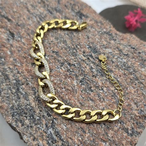 Gold-toned chain link bracelet – Anarva Jewellery