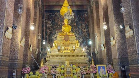 is wat pho in november 1 in bangkok due to queen