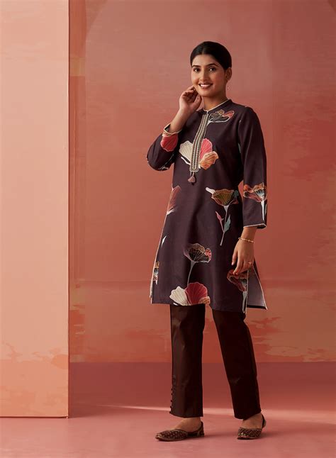 Sameen Chocolate Brown Printed Cotton Linen Kurti – Lakshita