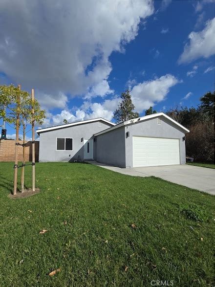 Fontana CA Houses for Sale - Homes.com