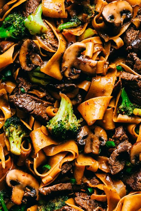 Garlic beef and broccoli noodles – Artofit