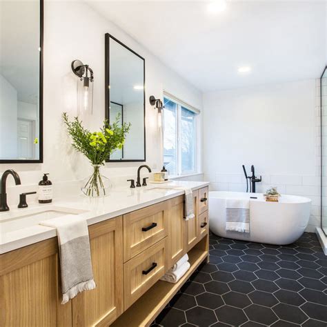 Bath Design Ideas, Inspiration & Images - September 2025 | Houzz IN
