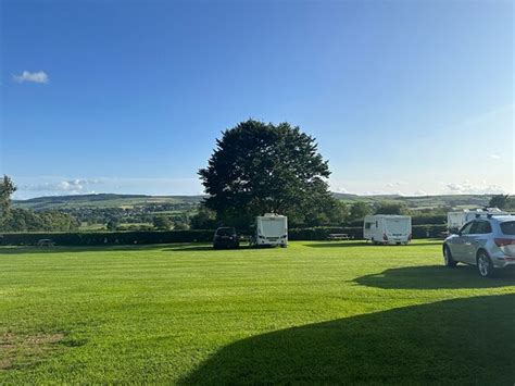 CRAKEN HOUSE FARM CAMPING & CARAVAN SITE (Leyburn, Yorkshire ...