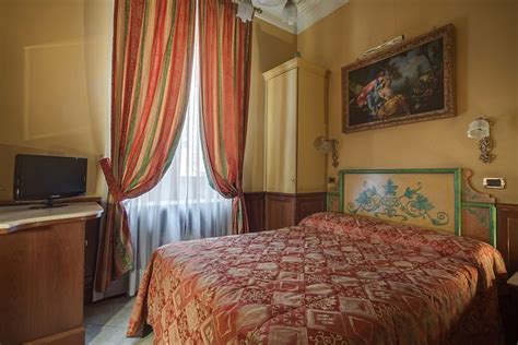 HOTEL BORROMEO (Rome) - Hotel Reviews, Photos, Rate Comparison ...