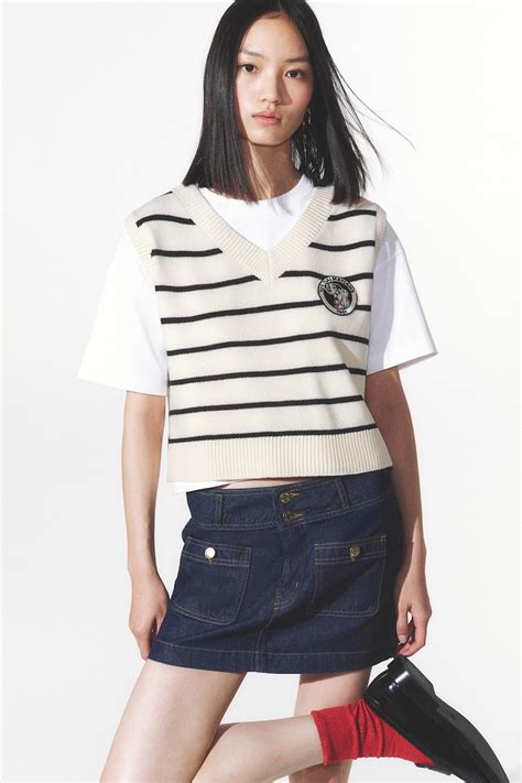 Appliquéd sweater vest - Cream/101 Dalmatians - Ladies | H&M IN