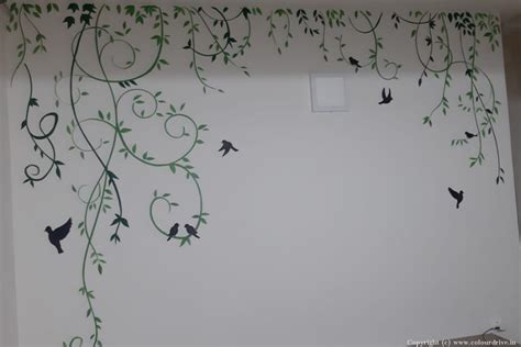 Green Leaves Climbers Stencil Design On Orange Wall, Stencil Painting ...
