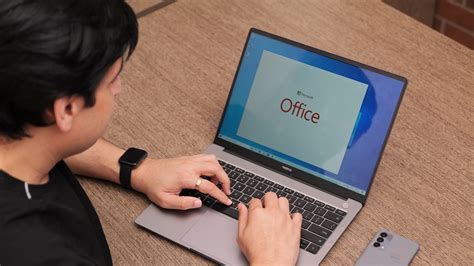 realme Book (Slim) verified on Intel Evo platform; offers high-end ...