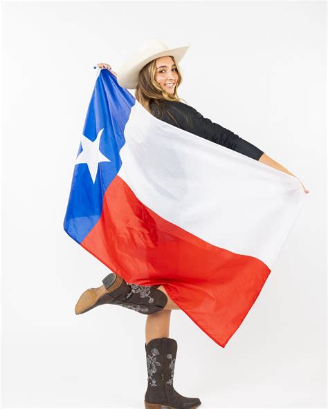 Chloe Jane | day 1, and I’m already in love 🧡 | Instagram