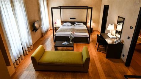 HOTEL KUKURIKU (Kastav) - Hotel Reviews, Photos, Rate Comparison ...