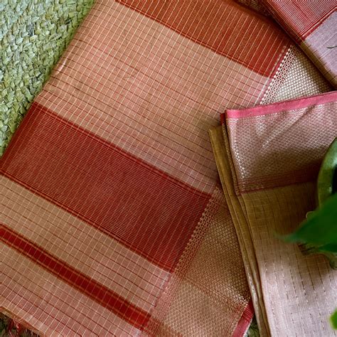 Maheshwari Peach Pink Zari Checkered Sarees – Rewa Handloom