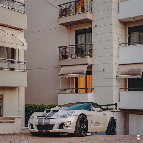 Download wallpaper 2780x2780 opel speedster, opel, car, sports car ...