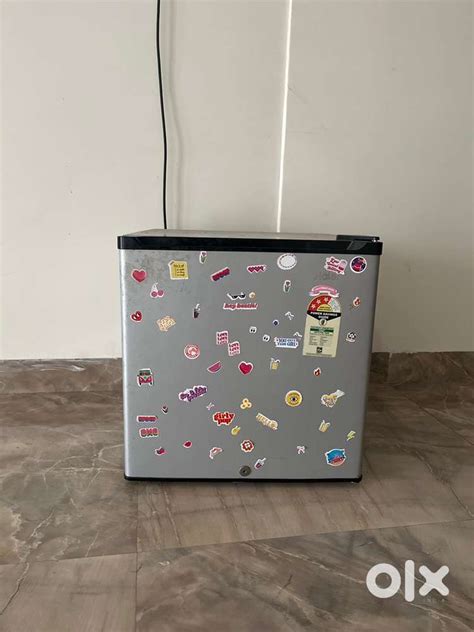 Single door small refrigerator - Fridges - 1810012488