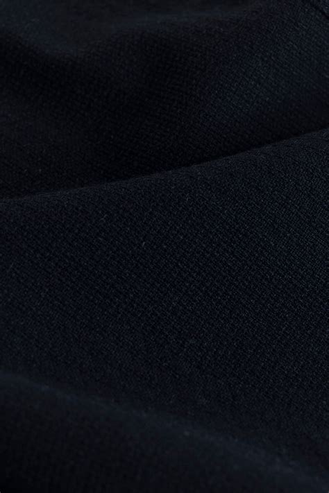 Buy Men's Streamlined Black Cotton Shorts Online | SNITCH