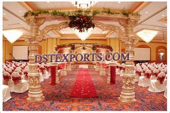 Indian Wedding Welcome Gates,HORSE DRAWN CARRIAGES,BUGGY,CINDERELLA ...