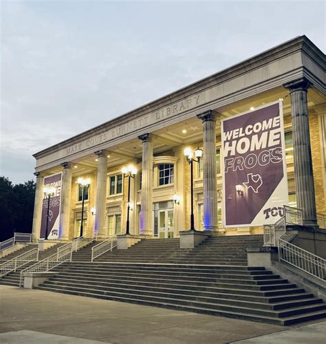 Students utilize Rate My Professors to reference courses | TCU 360